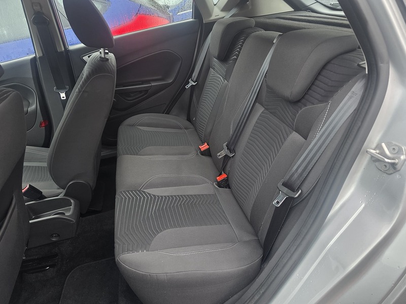 Ford Fiesta 1.0T EcoBoost Zetec Hatchback 5dr Petrol Powershift Euro 5 (100 ps) - U2330