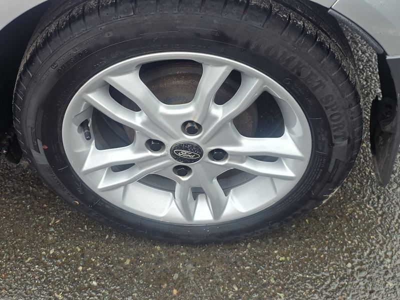 Ford Fiesta 1.0T EcoBoost Zetec Hatchback 5dr Petrol Powershift Euro 5 (100 ps) - U2330