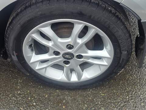 Ford Fiesta 1.0T EcoBoost Zetec Hatchback 5dr Petrol Powershift Euro 5 (100 ps) - U2330