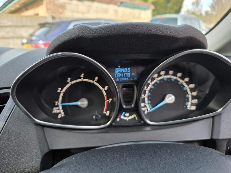 Ford Fiesta 1.0T EcoBoost Zetec Hatchback 5dr Petrol Powershift Euro 5 (100 ps) - U2331