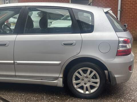 Honda Civic 1.6 i-VTEC SE Hatchback 5dr Petrol Manual (157 g/km, 108 bhp) - U2333