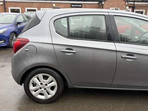 Vauxhall Corsa 1.4i ecoTEC Design Hatchback 5dr Petrol Easytronic Euro 6 (s/s) (90 ps) - U2335