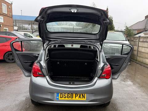Vauxhall Corsa 1.4i ecoTEC Design Hatchback 5dr Petrol Easytronic Euro 6 (s/s) (90 ps) - U2335