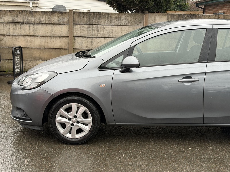 Vauxhall Corsa 1.4i ecoTEC Design Hatchback 5dr Petrol Easytronic Euro 6 (s/s) (90 ps) - U2335
