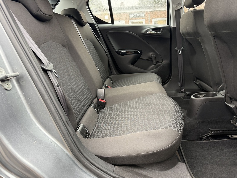 Vauxhall Corsa 1.4i ecoTEC Design Hatchback 5dr Petrol Easytronic Euro 6 (s/s) (90 ps) - U2335