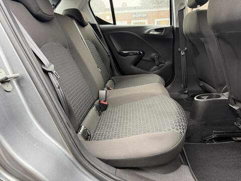 Vauxhall Corsa 1.4i ecoTEC Design Hatchback 5dr Petrol Easytronic Euro 6 (s/s) (90 ps) - U2335