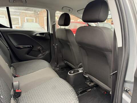 Vauxhall Corsa 1.4i ecoTEC Design Hatchback 5dr Petrol Easytronic Euro 6 (s/s) (90 ps) - U2335