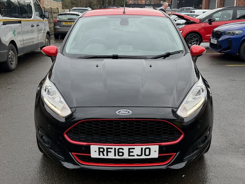 Ford Fiesta 1.0T EcoBoost Titanium Hatchback 5dr Petrol Powershift Euro 6 (100 ps) - U2336