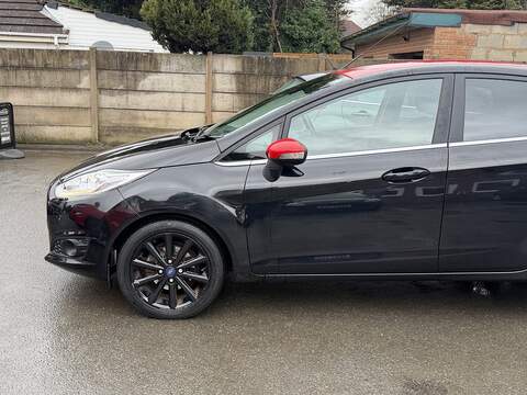 Ford Fiesta 1.0T EcoBoost Titanium Hatchback 5dr Petrol Powershift Euro 6 (100 ps) - U2336