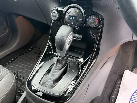 Ford Fiesta 1.0T EcoBoost Titanium Hatchback 5dr Petrol Powershift Euro 6 (100 ps) - U2336