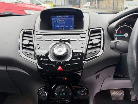 Ford Fiesta 1.0T EcoBoost Titanium Hatchback 5dr Petrol Powershift Euro 6 (100 ps) - U2336