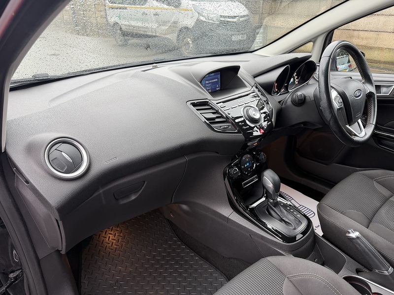 Ford Fiesta 1.0T EcoBoost Titanium Hatchback 5dr Petrol Powershift Euro 6 (100 ps) - U2336
