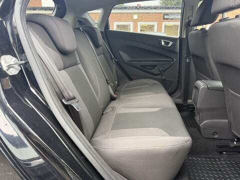 Ford Fiesta 1.0T EcoBoost Titanium Hatchback 5dr Petrol Powershift Euro 6 (100 ps) - U2336