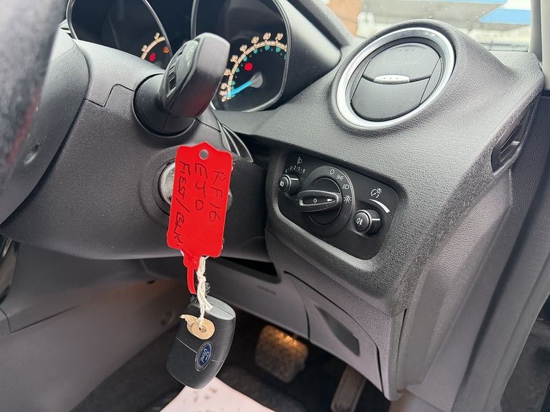 Ford Fiesta 1.0T EcoBoost Titanium Hatchback 5dr Petrol Powershift Euro 6 (100 ps) - U2336