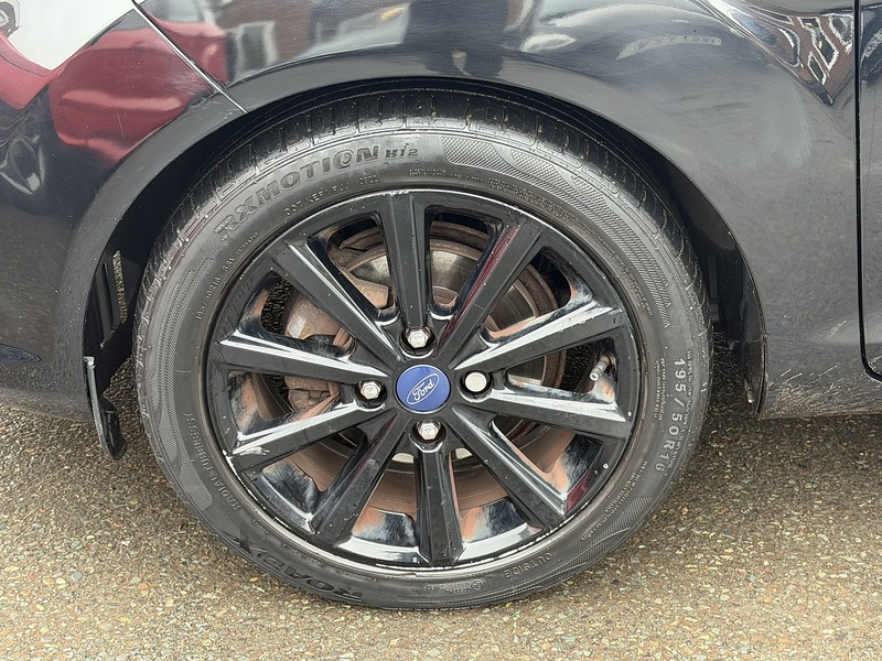 Ford Fiesta 1.0T EcoBoost Titanium Hatchback 5dr Petrol Powershift Euro 6 (100 ps) - U2336