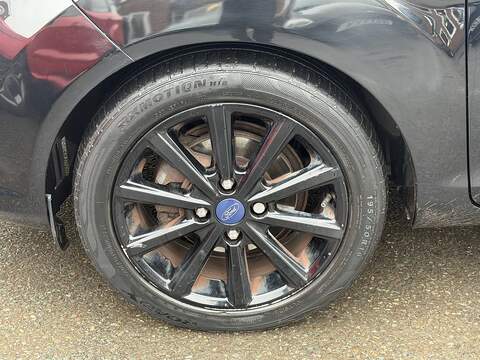 Ford Fiesta 1.0T EcoBoost Titanium Hatchback 5dr Petrol Powershift Euro 6 (100 ps) - U2336