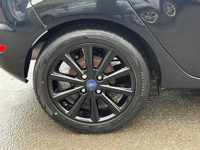 Ford Fiesta 1.0T EcoBoost Titanium Hatchback 5dr Petrol Powershift Euro 6 (100 ps) - U2336