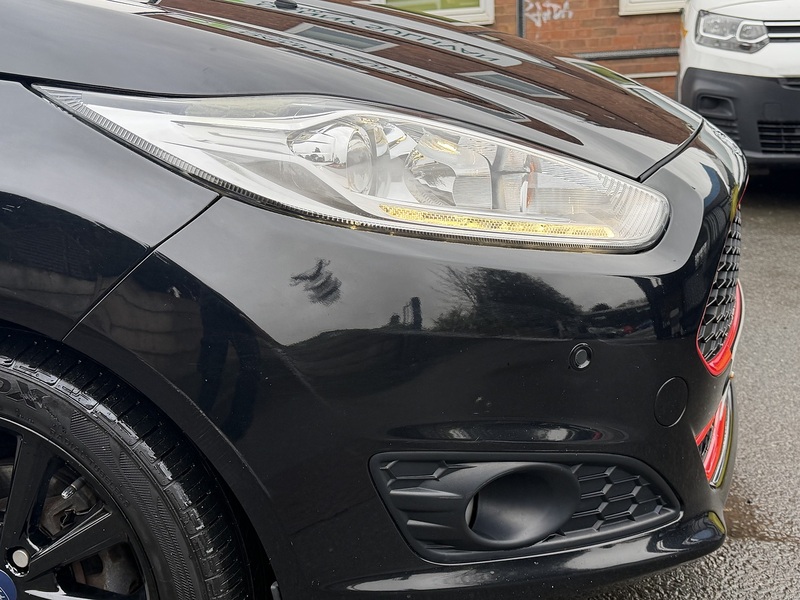 Ford Fiesta 1.0T EcoBoost Titanium Hatchback 5dr Petrol Powershift Euro 6 (100 ps) - U2336