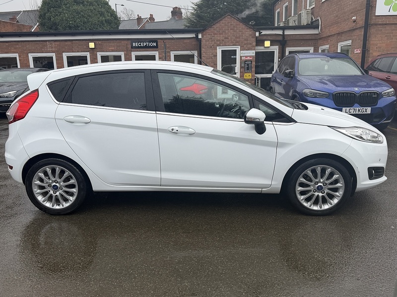 Ford Fiesta 1.0T EcoBoost Titanium X Hatchback 5dr Petrol Powershift Euro 5 (100 ps) - U2340