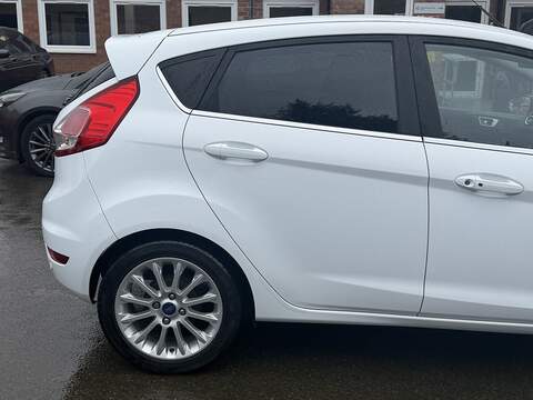 Ford Fiesta 1.0T EcoBoost Titanium X Hatchback 5dr Petrol Powershift Euro 5 (100 ps) - U2340