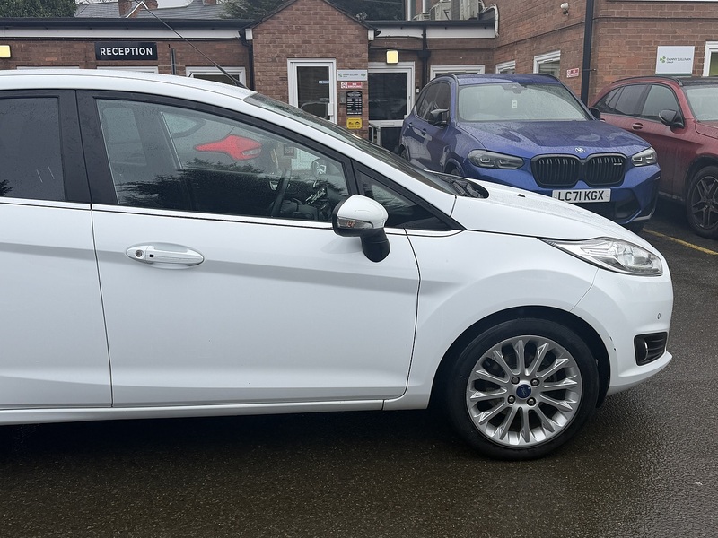 Ford Fiesta 1.0T EcoBoost Titanium X Hatchback 5dr Petrol Powershift Euro 5 (100 ps) - U2340