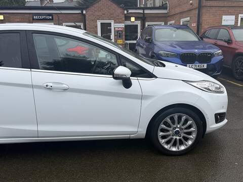 Ford Fiesta 1.0T EcoBoost Titanium X Hatchback 5dr Petrol Powershift Euro 5 (100 ps) - U2340