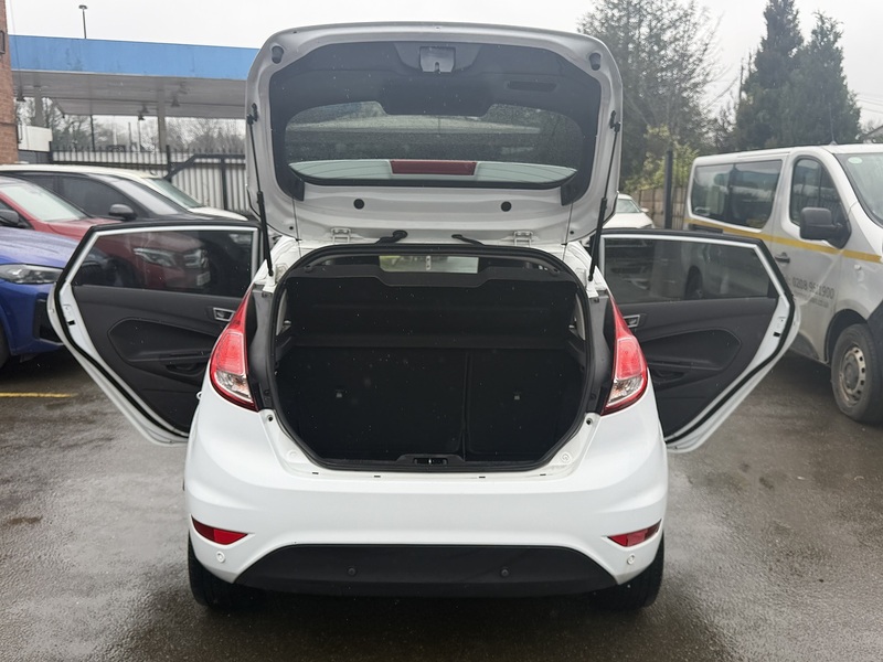 Ford Fiesta 1.0T EcoBoost Titanium X Hatchback 5dr Petrol Powershift Euro 5 (100 ps) - U2340