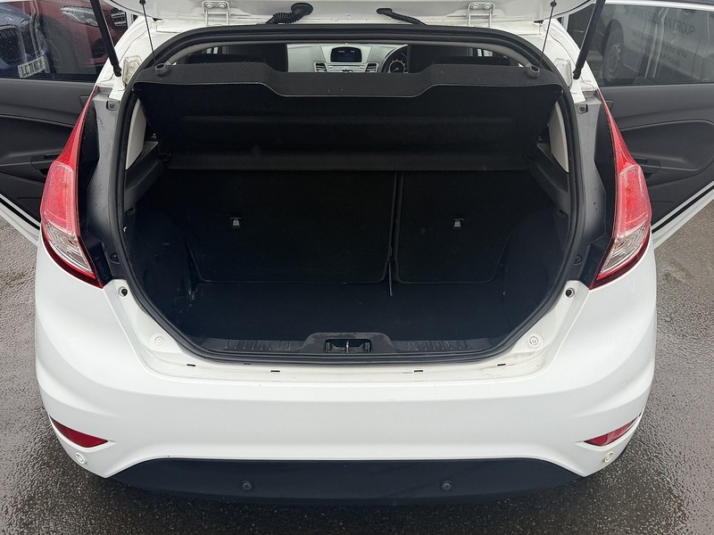 Ford Fiesta 1.0T EcoBoost Titanium X Hatchback 5dr Petrol Powershift Euro 5 (100 ps) - U2340