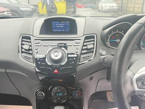 Ford Fiesta 1.0T EcoBoost Titanium X Hatchback 5dr Petrol Powershift Euro 5 (100 ps) - U2340