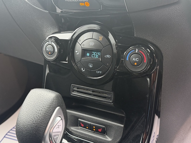 Ford Fiesta 1.0T EcoBoost Titanium X Hatchback 5dr Petrol Powershift Euro 5 (100 ps) - U2340