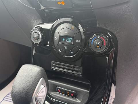 Ford Fiesta 1.0T EcoBoost Titanium X Hatchback 5dr Petrol Powershift Euro 5 (100 ps) - U2340