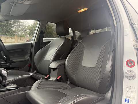 Ford Fiesta 1.0T EcoBoost Titanium X Hatchback 5dr Petrol Powershift Euro 5 (100 ps) - U2340