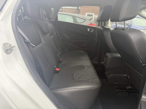 Ford Fiesta 1.0T EcoBoost Titanium X Hatchback 5dr Petrol Powershift Euro 5 (100 ps) - U2340