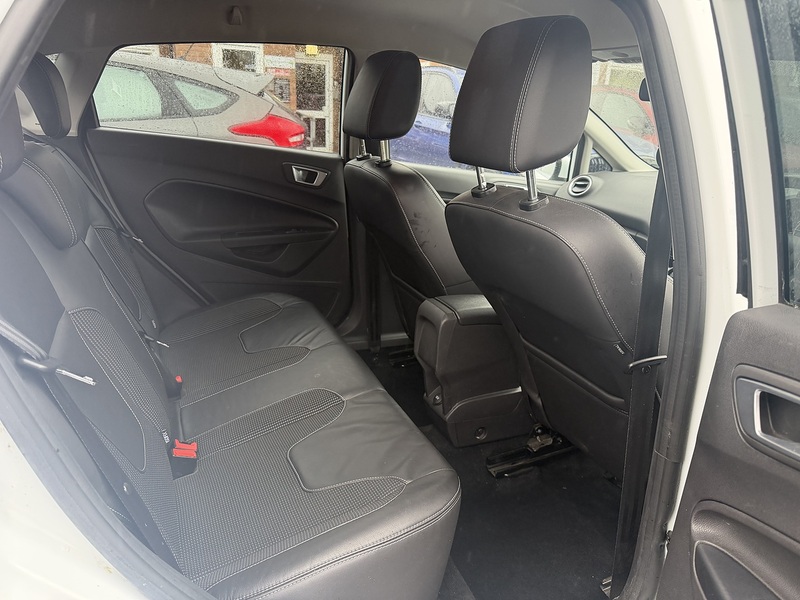 Ford Fiesta 1.0T EcoBoost Titanium X Hatchback 5dr Petrol Powershift Euro 5 (100 ps) - U2340