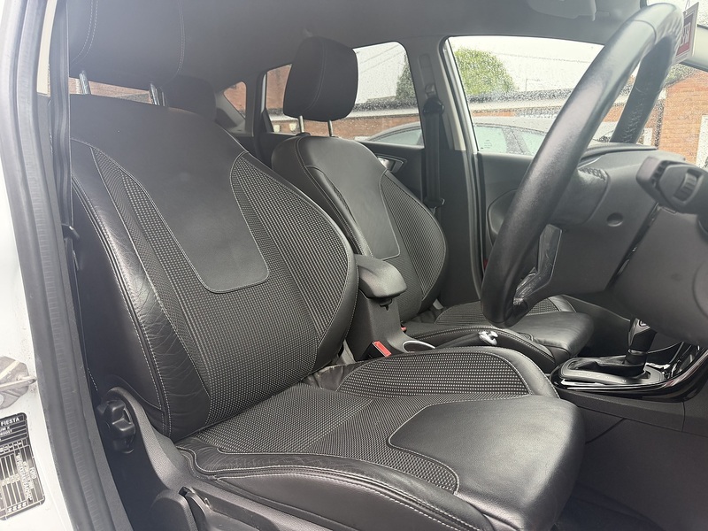 Ford Fiesta 1.0T EcoBoost Titanium X Hatchback 5dr Petrol Powershift Euro 5 (100 ps) - U2340