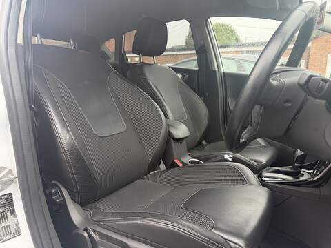 Ford Fiesta 1.0T EcoBoost Titanium X Hatchback 5dr Petrol Powershift Euro 5 (100 ps) - U2340