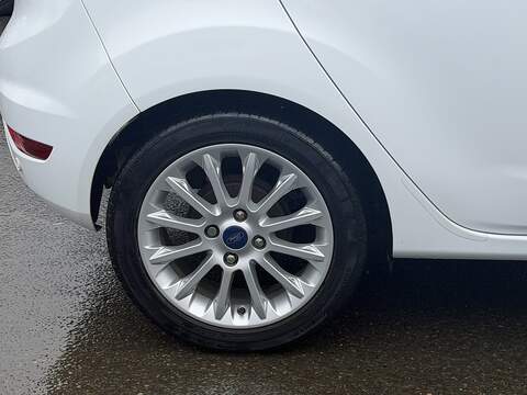 Ford Fiesta 1.0T EcoBoost Titanium X Hatchback 5dr Petrol Powershift Euro 5 (100 ps) - U2340