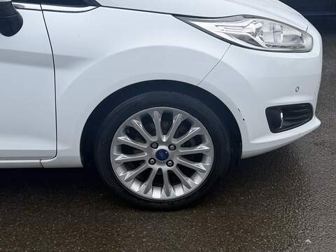 Ford Fiesta 1.0T EcoBoost Titanium X Hatchback 5dr Petrol Powershift Euro 5 (100 ps) - U2340