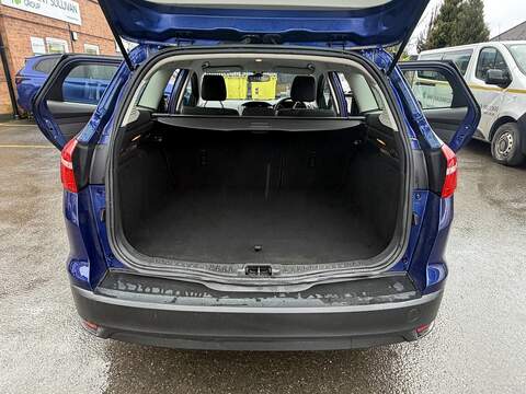 Ford Focus 1.0T EcoBoost Style Estate 5dr Petrol Auto Euro 6 (s/s) (125 ps) - U2341