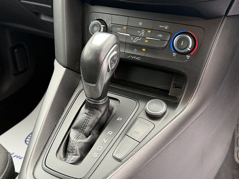 Ford Focus 1.0T EcoBoost Style Estate 5dr Petrol Auto Euro 6 (s/s) (125 ps) - U2341