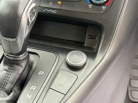 Ford Focus 1.0T EcoBoost Style Estate 5dr Petrol Auto Euro 6 (s/s) (125 ps) - U2341