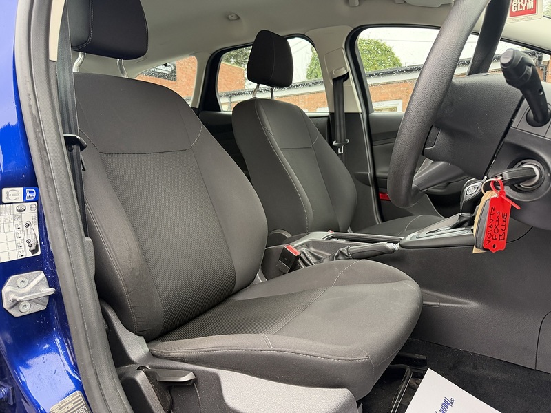 Ford Focus 1.0T EcoBoost Style Estate 5dr Petrol Auto Euro 6 (s/s) (125 ps) - U2341