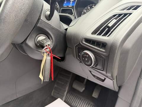 Ford Focus 1.0T EcoBoost Style Estate 5dr Petrol Auto Euro 6 (s/s) (125 ps) - U2341