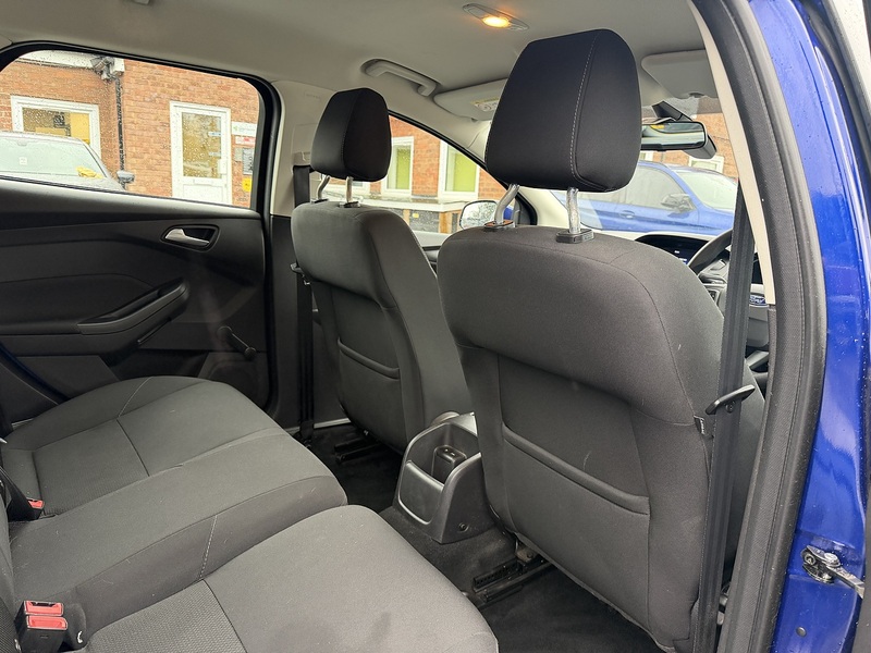 Ford Focus 1.0T EcoBoost Style Estate 5dr Petrol Auto Euro 6 (s/s) (125 ps) - U2341