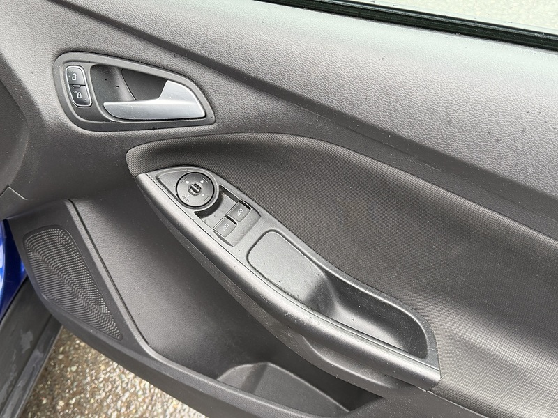 Ford Focus 1.0T EcoBoost Style Estate 5dr Petrol Auto Euro 6 (s/s) (125 ps) - U2341