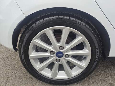 Ford Fiesta 1.0T EcoBoost Titanium Hatchback 5dr Petrol Powershift Euro 6 (100 ps) - U2343