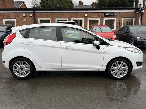 Ford Fiesta 1.0T EcoBoost Zetec Hatchback 5dr Petrol Powershift Euro 6 (100 ps) - U2345