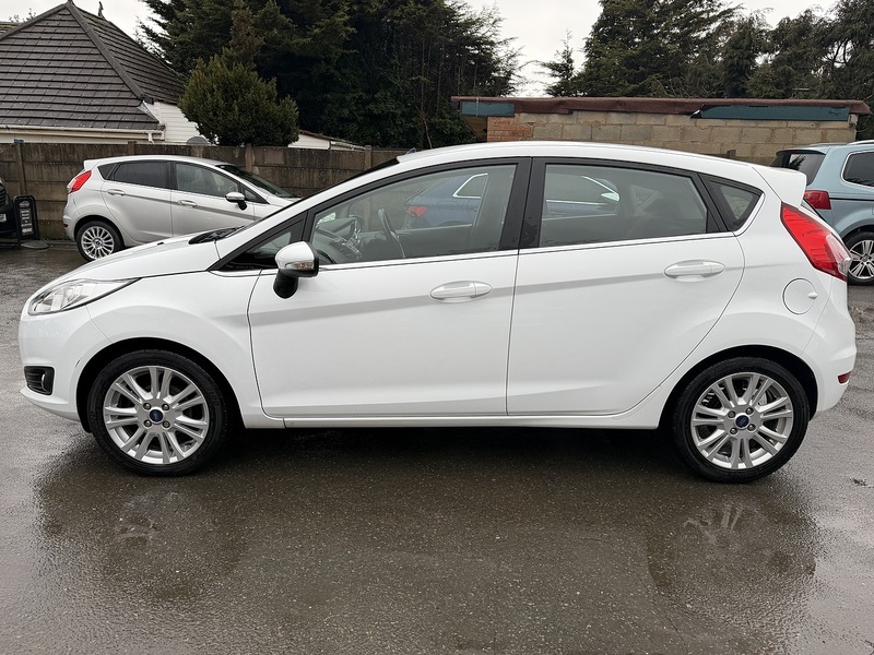 Ford Fiesta 1.0T EcoBoost Zetec Hatchback 5dr Petrol Powershift Euro 6 (100 ps) - U2345