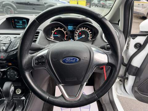 Ford Fiesta 1.0T EcoBoost Zetec Hatchback 5dr Petrol Powershift Euro 6 (100 ps) - U2345