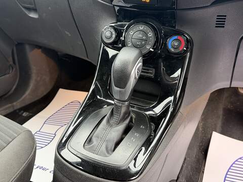 Ford Fiesta 1.0T EcoBoost Zetec Hatchback 5dr Petrol Powershift Euro 6 (100 ps) - U2345